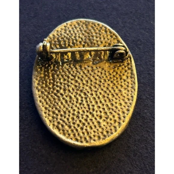 Rare Victorian Hand Painted Brooch - Picture 2 of 2